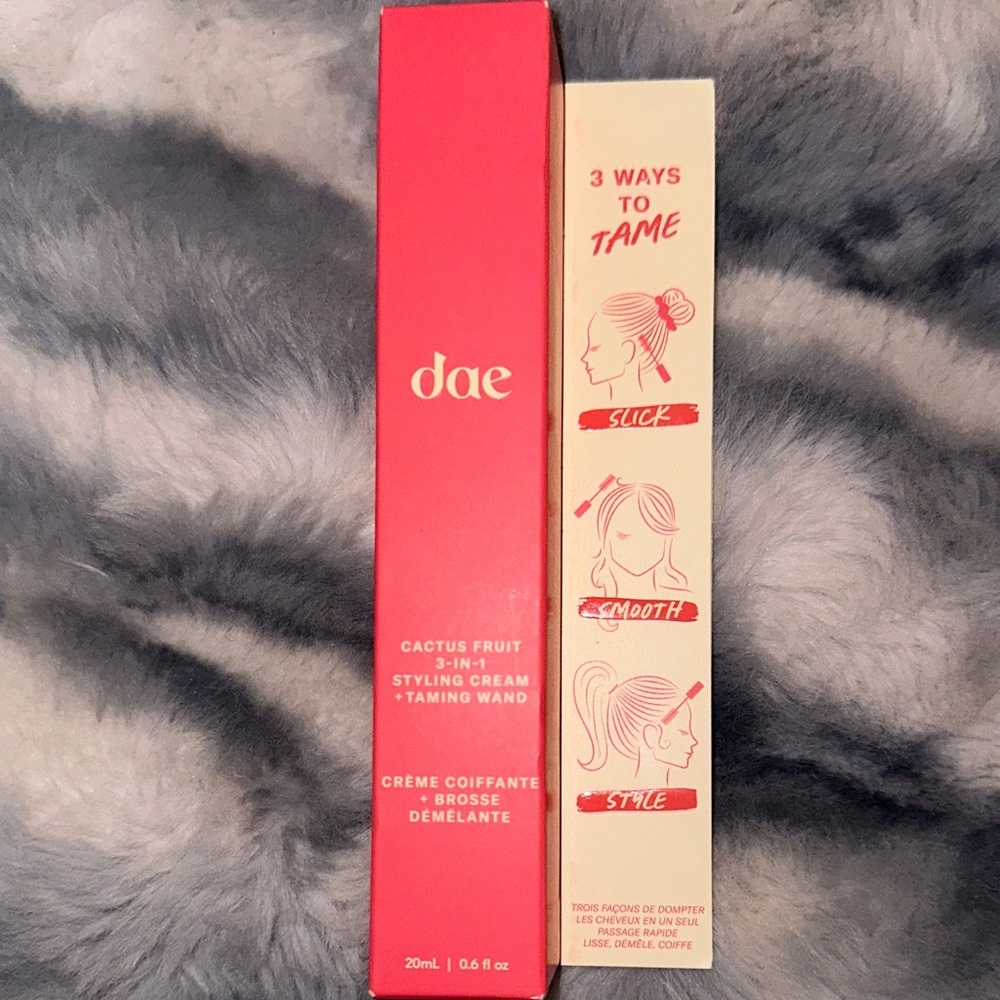dae Cactus Fruit 3-IN-1 Styling Cream & Taming Wand - NEW 20ml